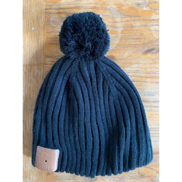 Borayda brand Toboggin with built in Speaker - Picture 2 of 3